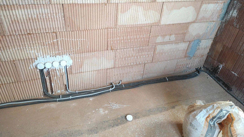 Práce v portfoliu - Электромонтаж