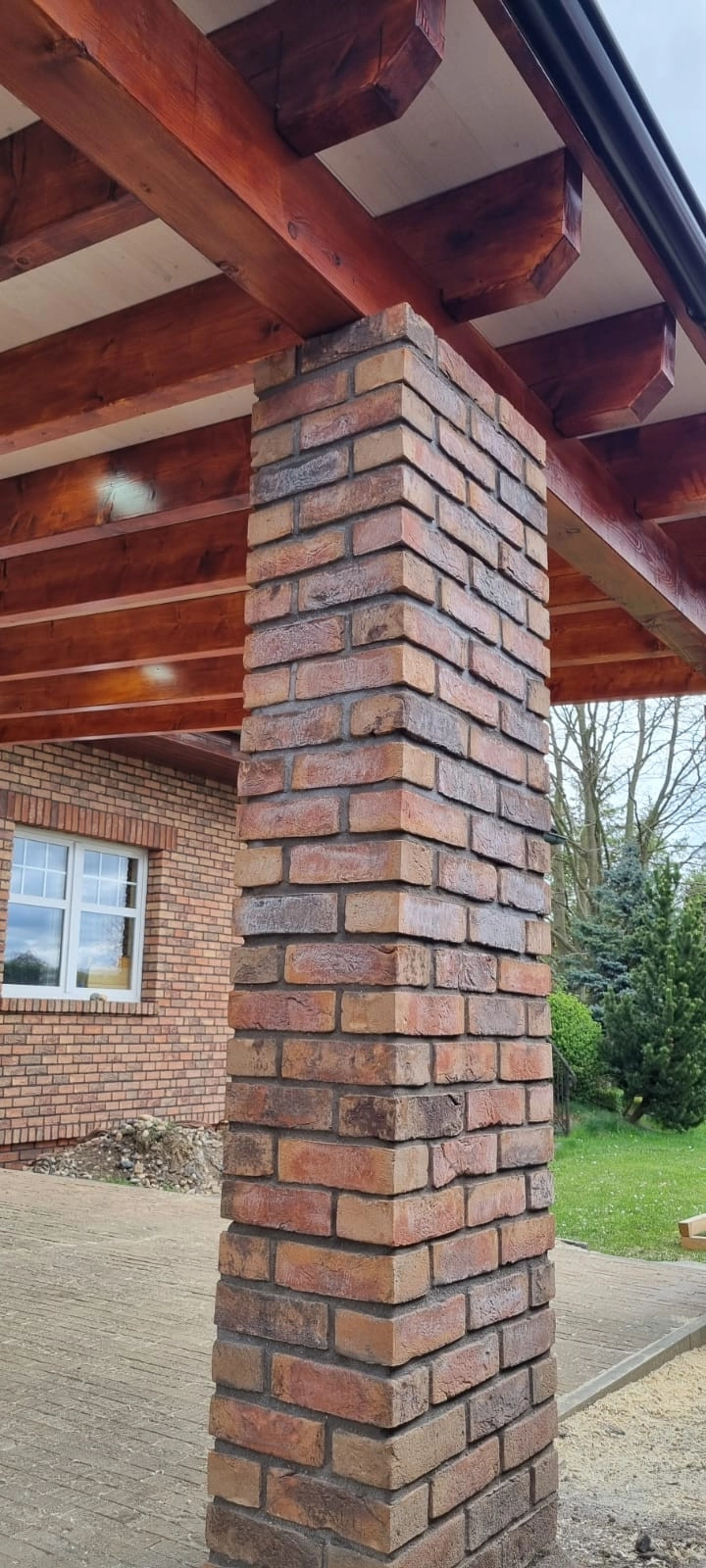 Práce v portfoliu - Přístřešek pro auta - fotografie 4