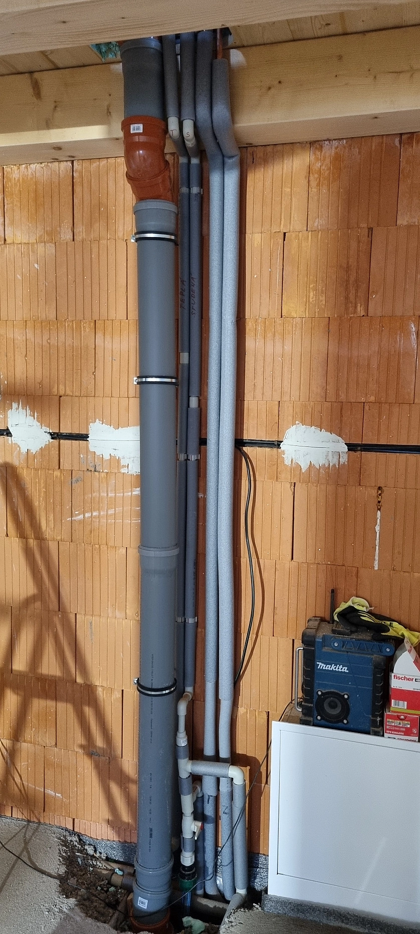 Práce v portfoliu - Stavba rodinného domu na klíč - fotografie 4