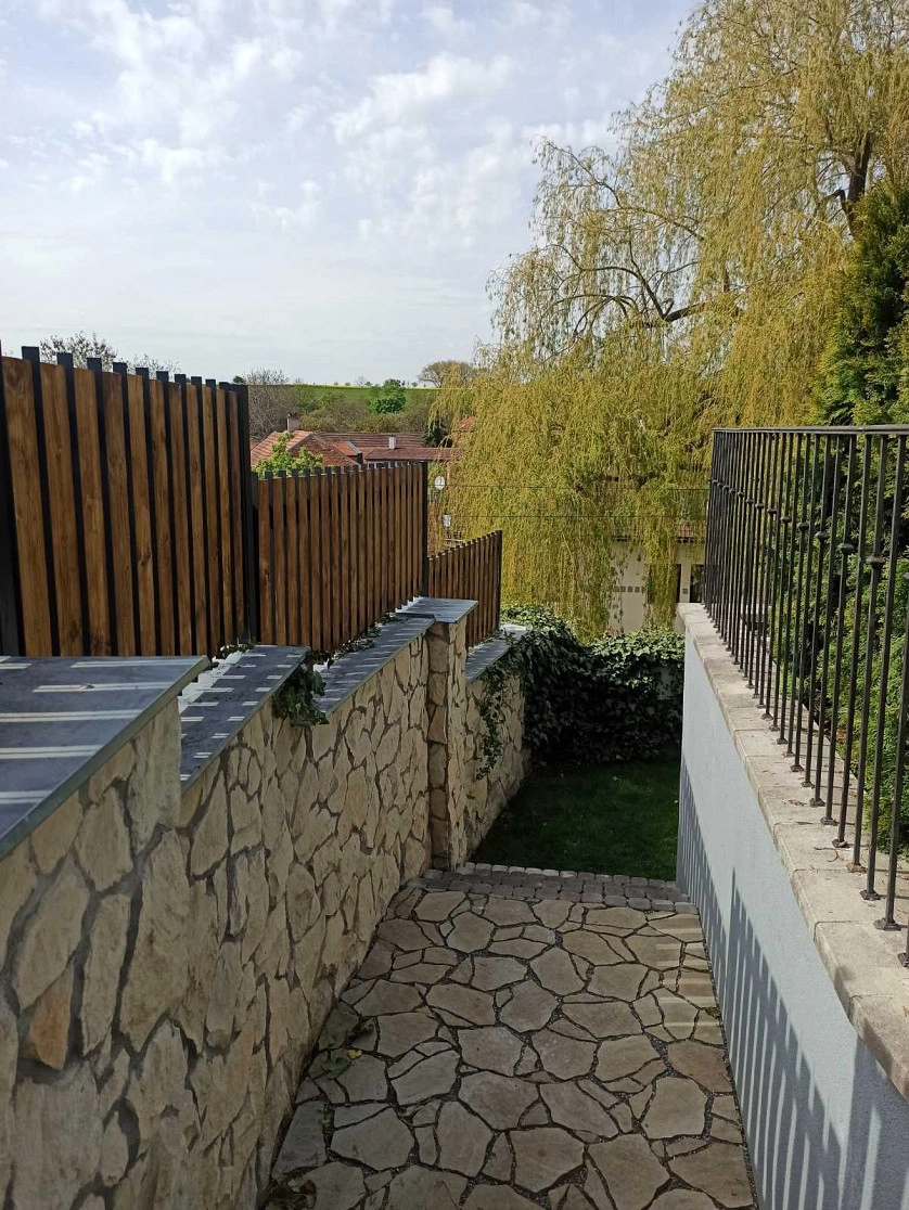 Práce v portfoliu - plot - fotografie 2