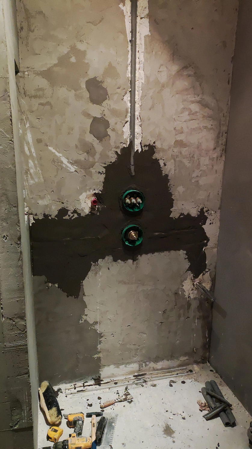 Práce v portfoliu - Установка смесителя скрытого монтажа - fotografie 3