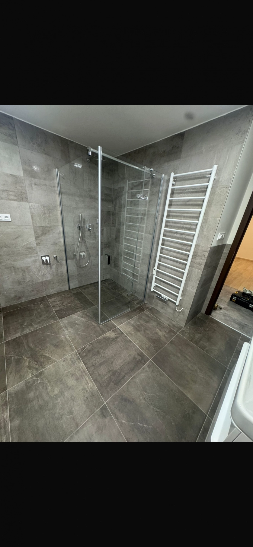 Práce v portfoliu - Rekonstrukce bytu a obkladačské práce - fotografie 3