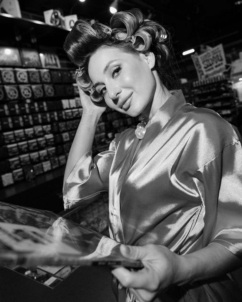 Práce v portfoliu - Creative shooting in Prague with 5 location and concept - fotografie 2