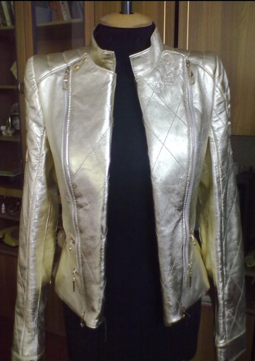 Práce v portfoliu - Bunda a sukně - fotografie 5