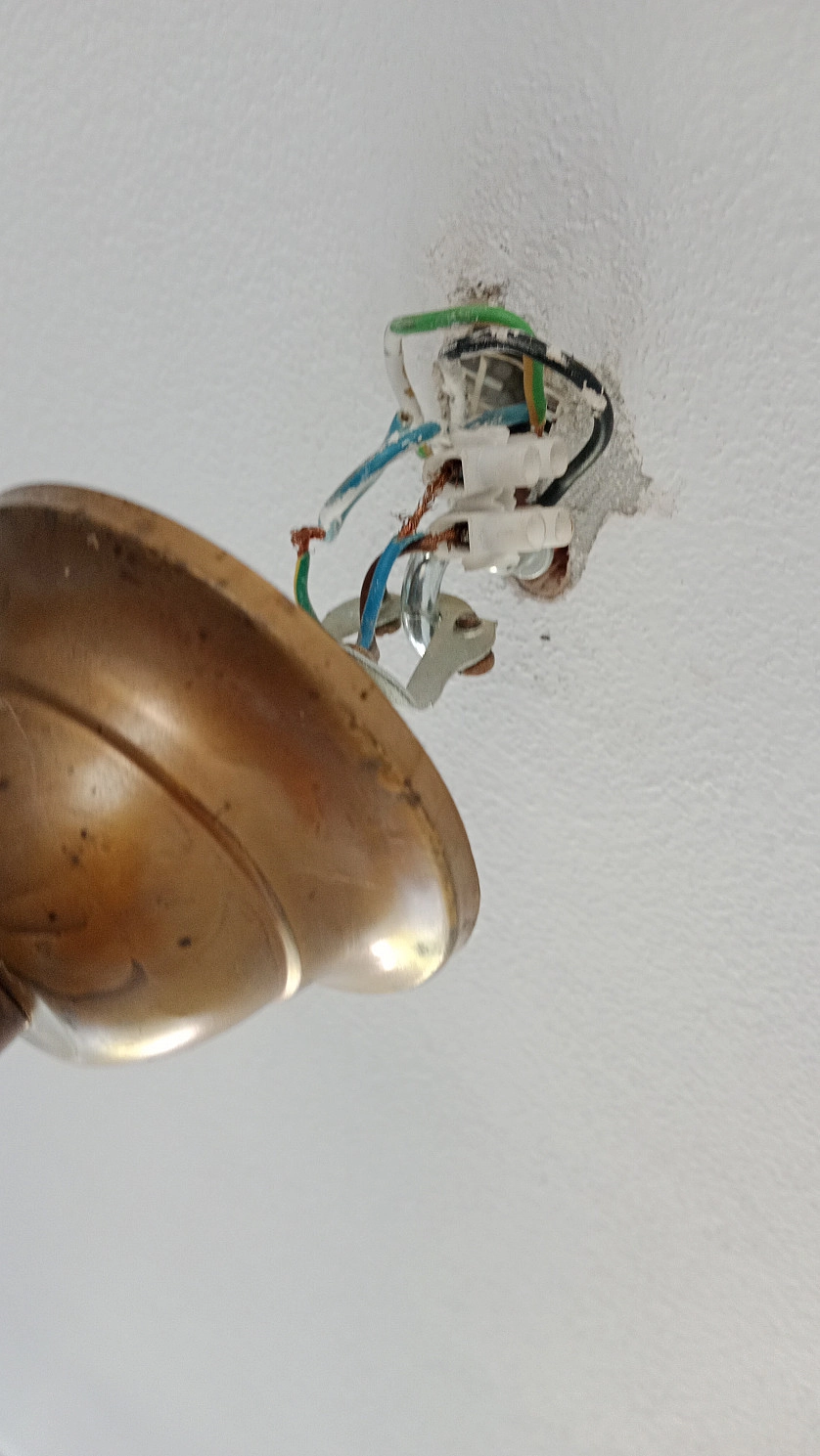 Práce v portfoliu - Zapojení nového osvětlení - fotografie 6