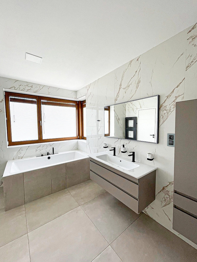 Práce v portfoliu - Rekonstrukce koupelny