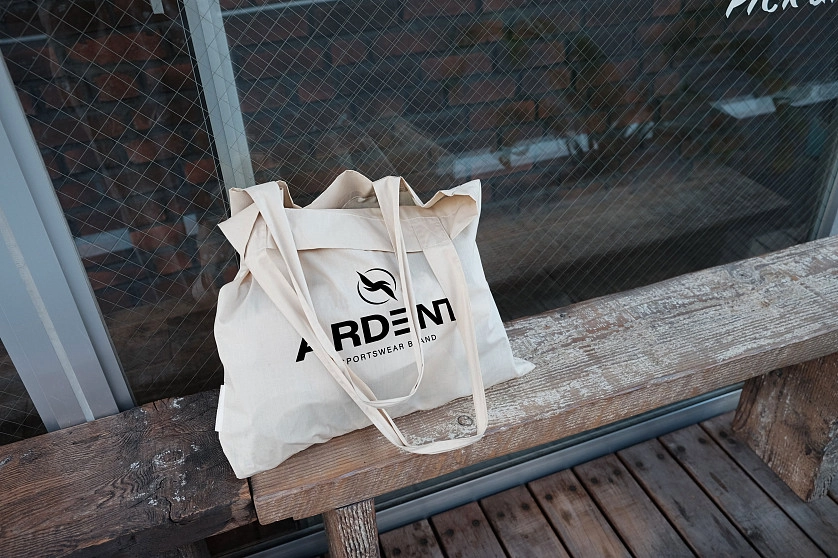 Práce v portfoliu - Brand identity for sportswear brand - fotografie 3