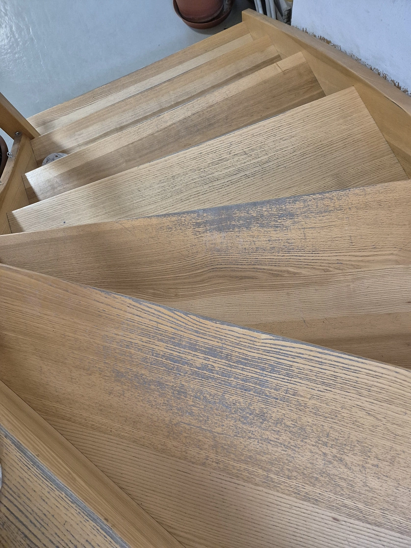 Práce v portfoliu - Lakování nábytku - fotografie 2