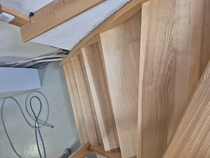 Práce v portfoliu - Lakování nábytku - fotografie 4