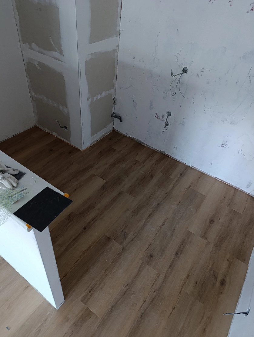 Práce v portfoliu - Podlaha vinylflor - fotografie 5