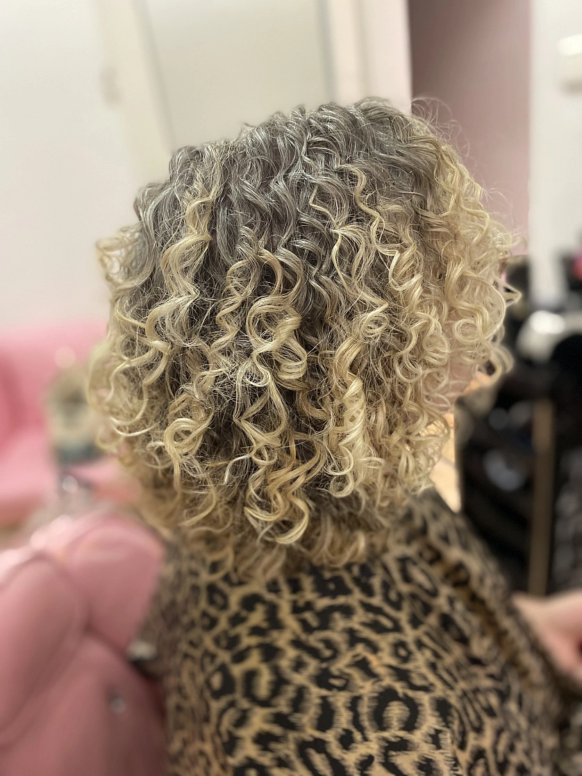 Práce v portfoliu - Завивка волос - fotografie 2