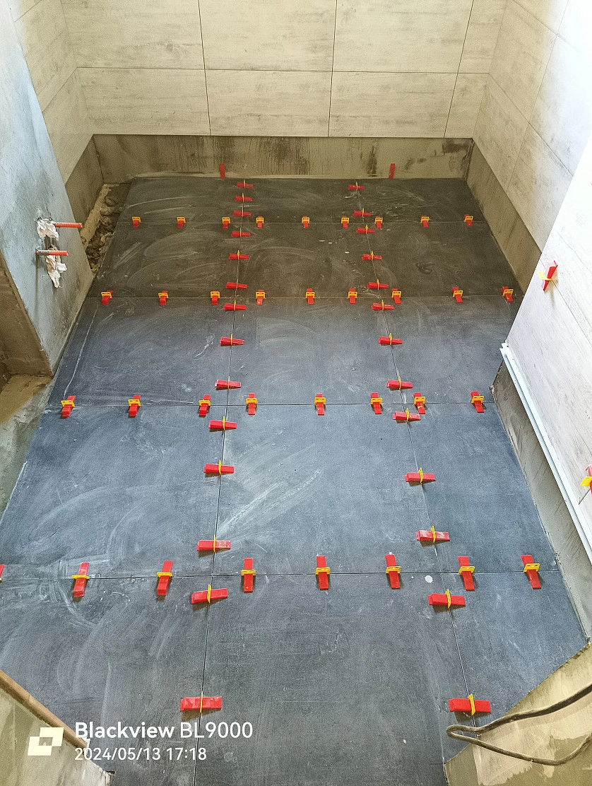 Práce v portfoliu - Кладка кафеля - fotografie 2