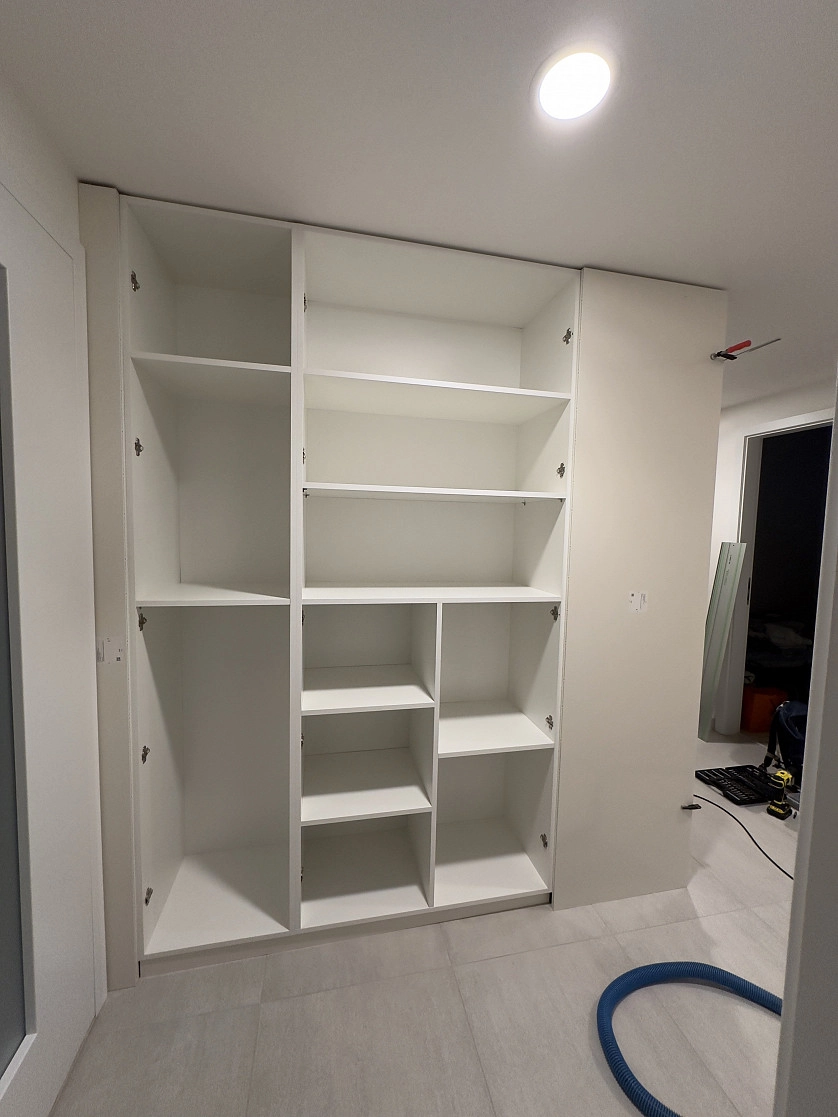 Práce v portfoliu - Шкаф встроеный - fotografie 3