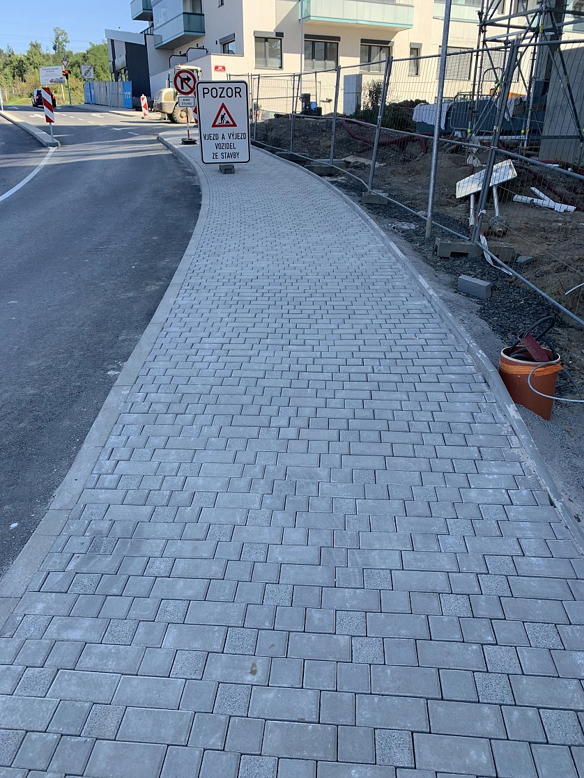 Práce v portfoliu - Pokladka Dlažby a obruby…. - fotografie 5