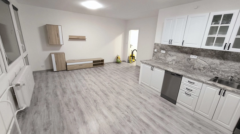 Práce v portfoliu - částečná rekonstrukce bytu Praha - Stavomontreko - fotografie 2