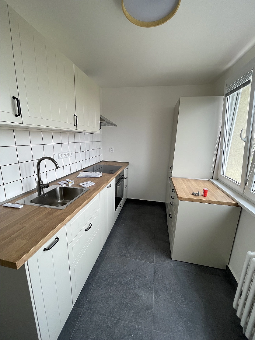 Práce v portfoliu - Rekonstrukce bytu Praha 6 - fotografie 4