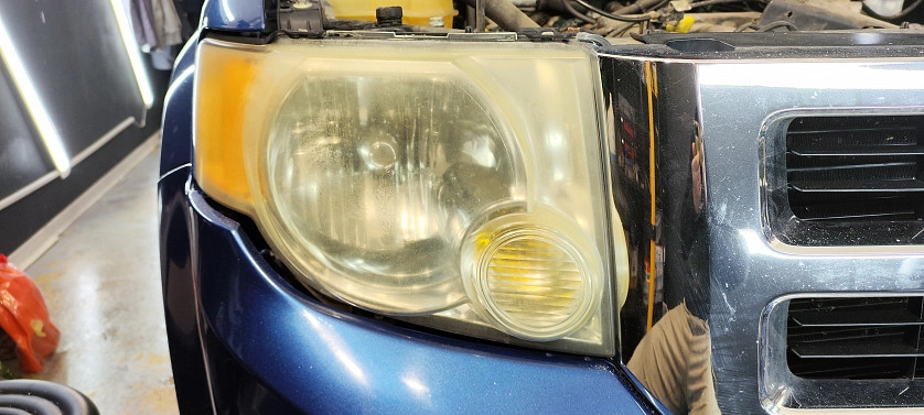 Práce v portfoliu - Leštění světlometů