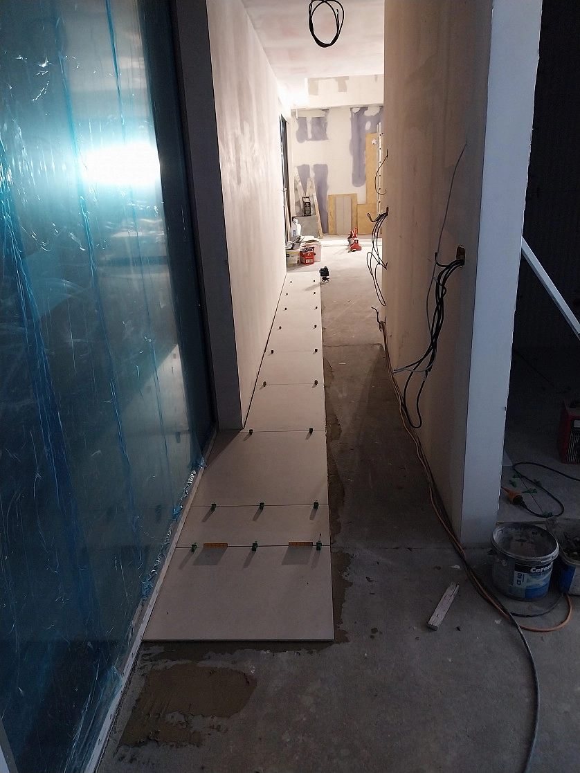 Práce v portfoliu - Dlažby v kuchyně - fotografie 6