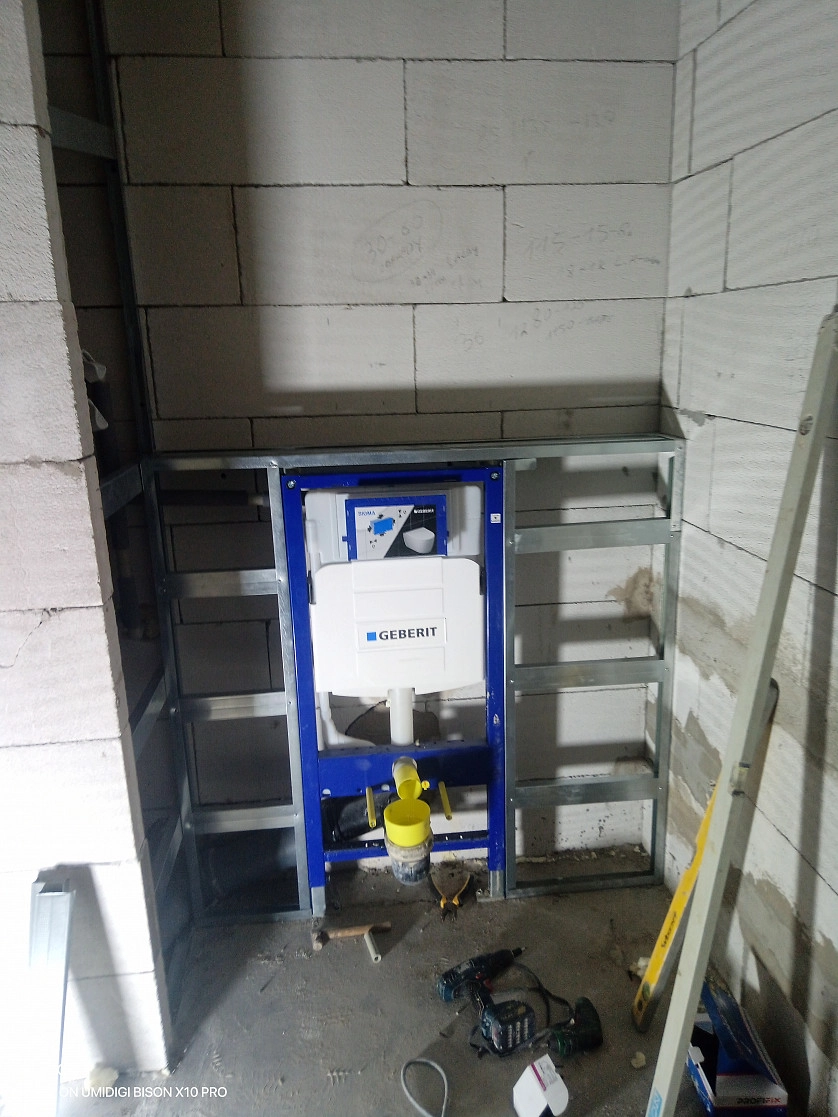 Práce v portfoliu - Муляр, сантехнічні роботи, облицювання плиткою, інсталатерські прац - fotografie 4