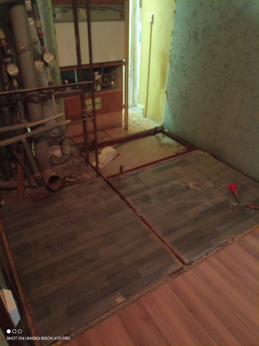 Práce v portfoliu - Муляр, сантехнічні роботи, облицювання плиткою, інсталатерські прац - fotografie 6