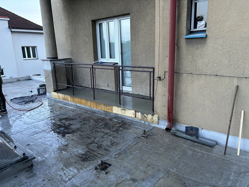 Práce v portfoliu - Rekonstrukce balkonu - fotografie 5