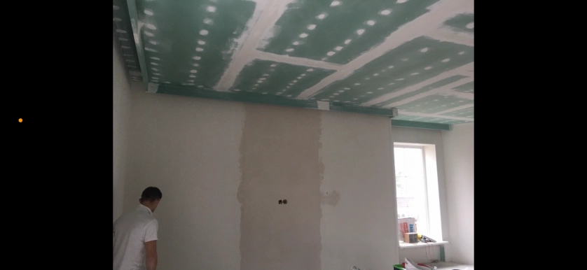 Práce v portfoliu - Монтаж стен из гипсокартона