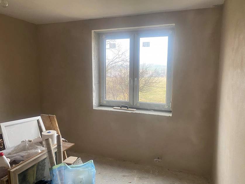 Práce v portfoliu - Fasáda + štukatérské práce - fotografie 3