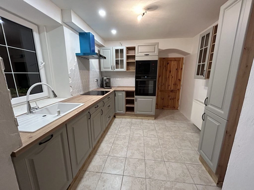 Práce v portfoliu - Instalce kuchyňské linky