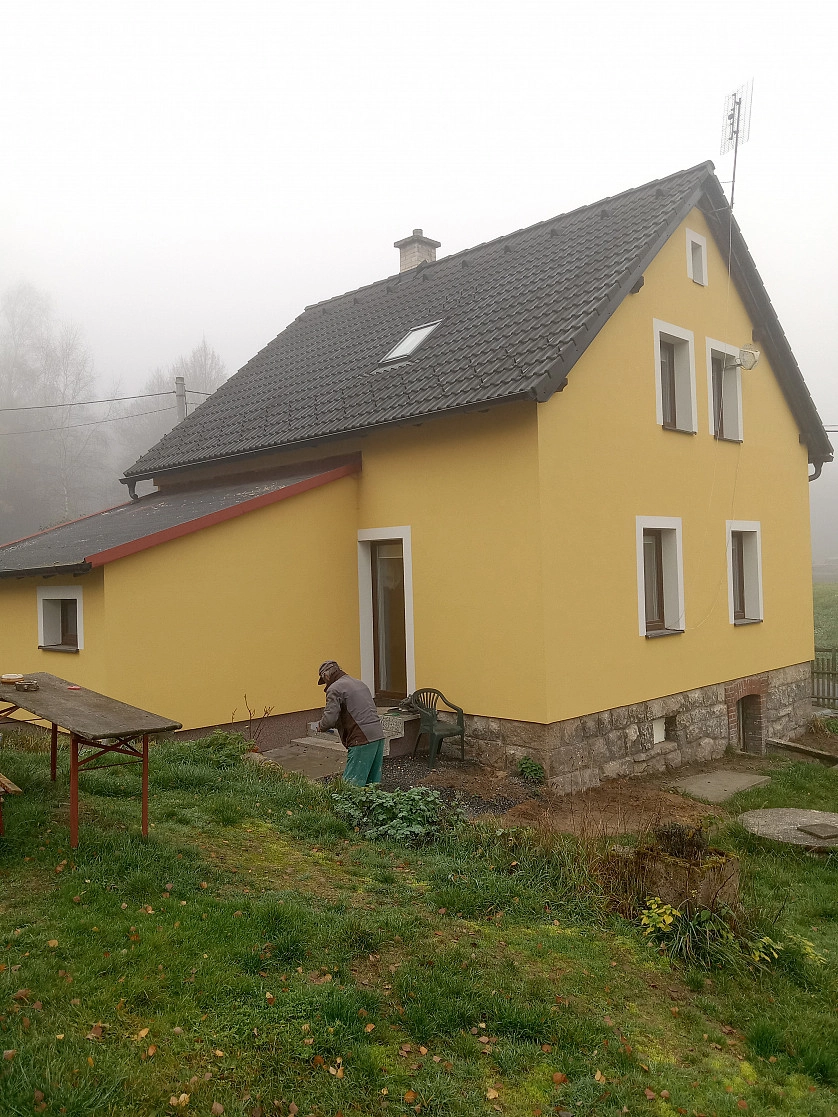 Práce v portfoliu - Zateplení domu Plesná - fotografie 2
