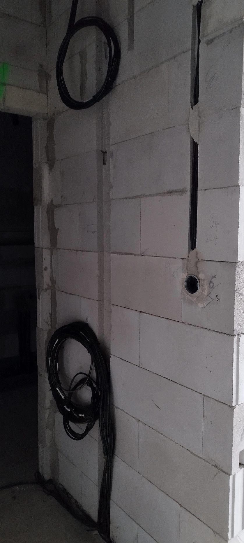 Práce v portfoliu - Монтаж проводки - fotografie 2