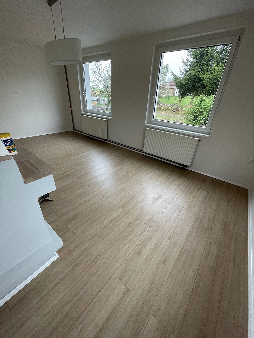 Práce v portfoliu - Rekonstrukce RD Boršov - fotografie 4