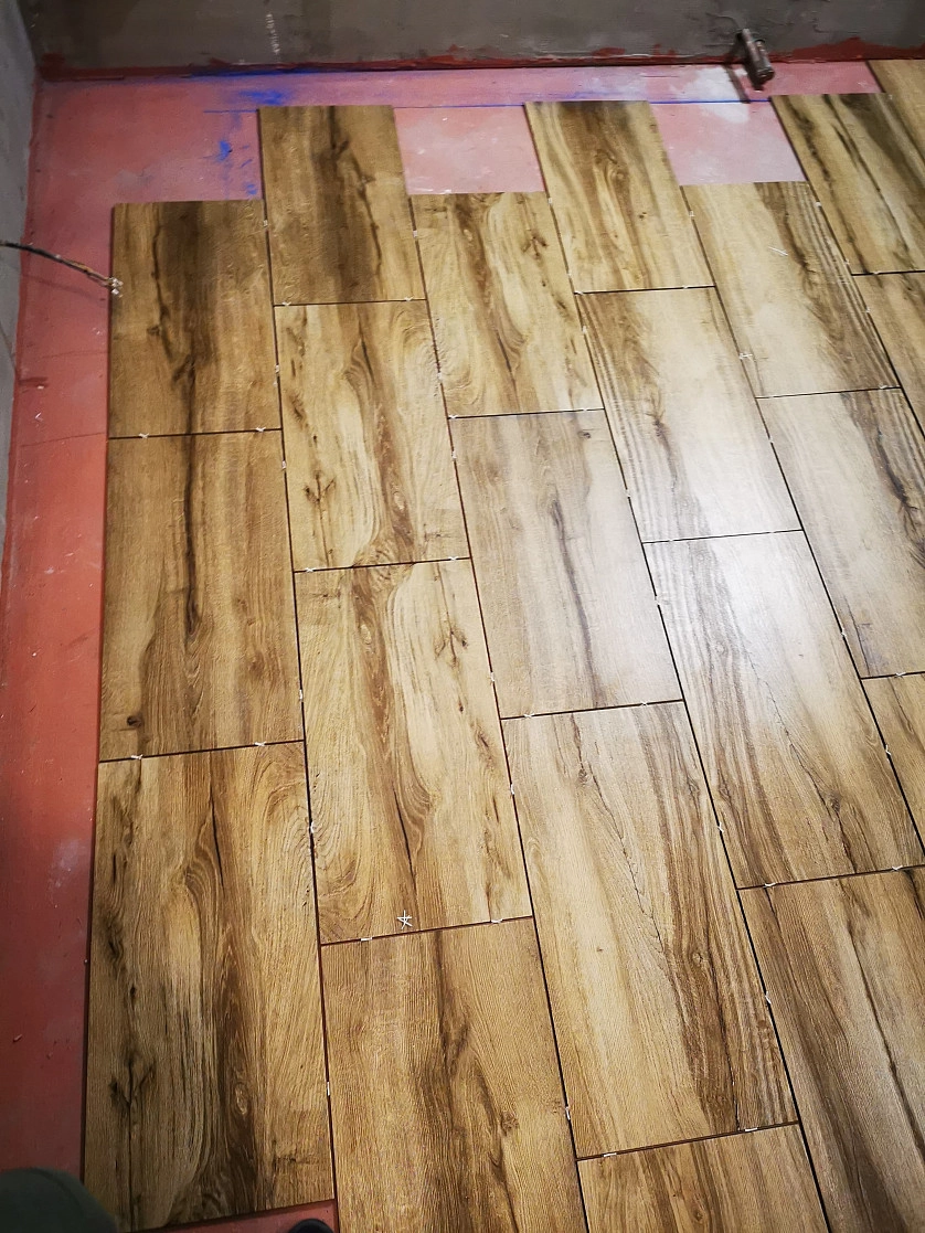 Práce v portfoliu - Obklady stěna+podlaha