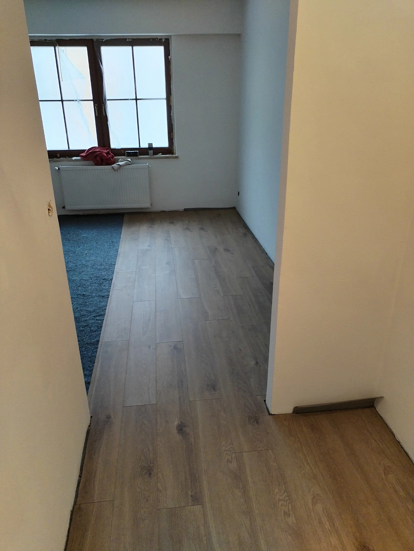 Práce v portfoliu - Pokládka podlahových krytin