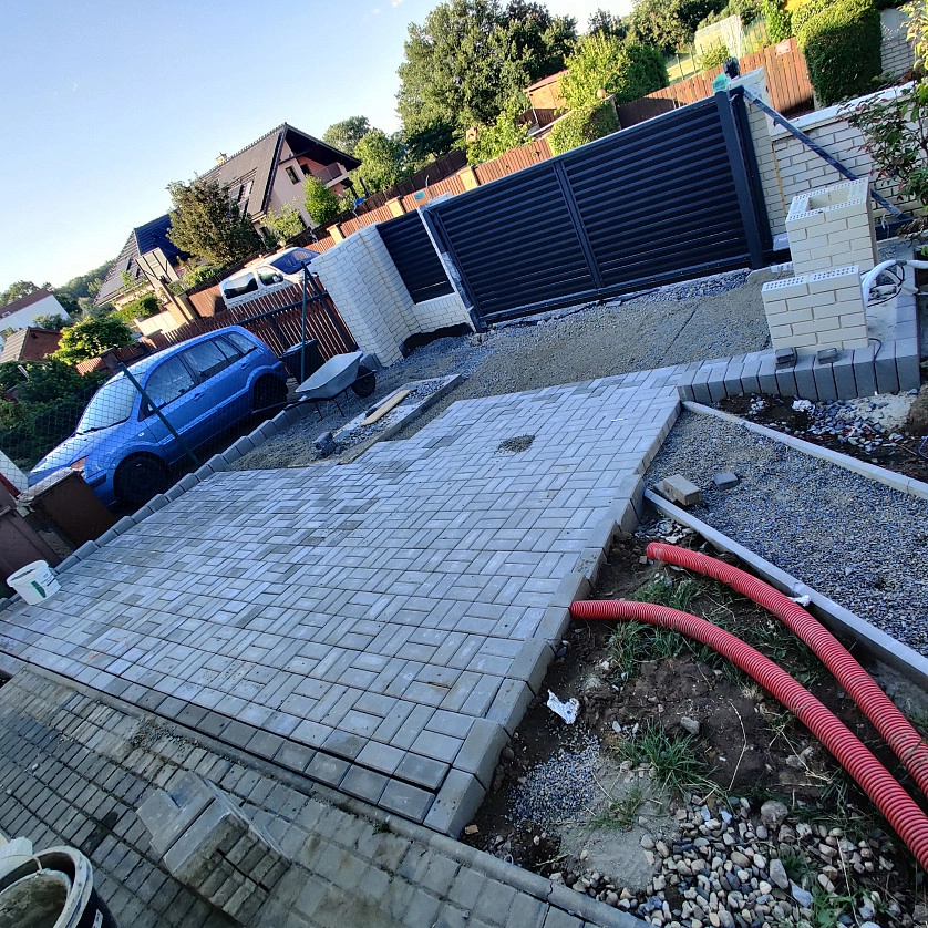 Portfolio work - Realizace parkovací místa v Brandýs nad Labem - photo 3