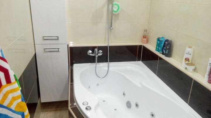 Práce v portfoliu - Rekonstrukce koupelen a fasád - fotografie 2