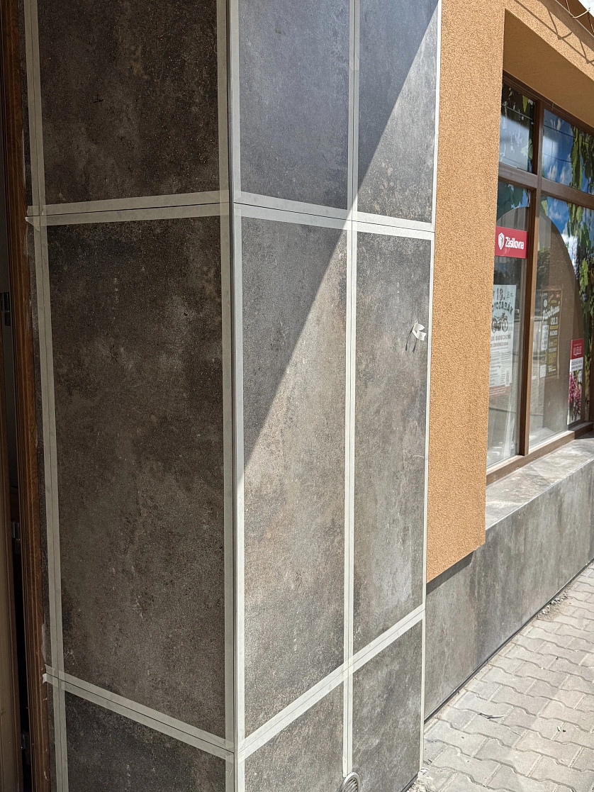 Práce v portfoliu - укладка плитки сам узлов