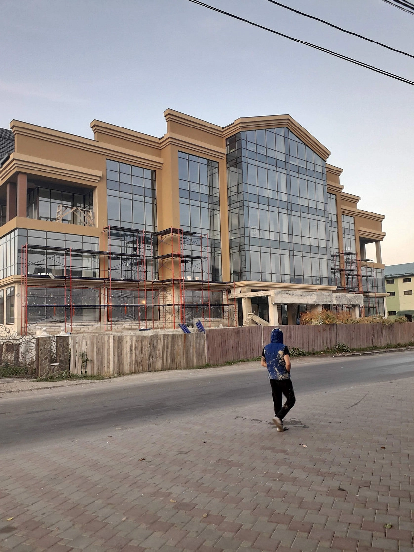 Práce v portfoliu - укладка плитки сам узлов - fotografie 5