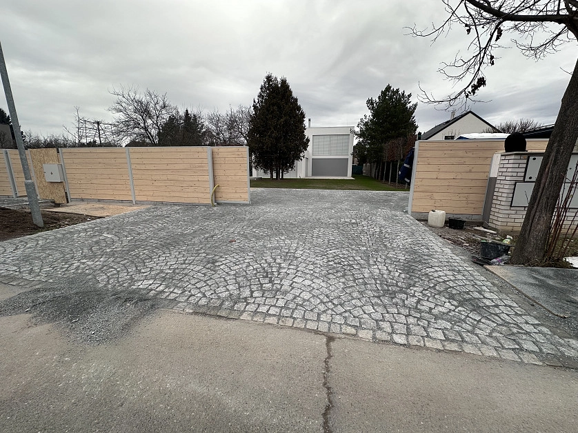 Práce v portfoliu - Dláždění