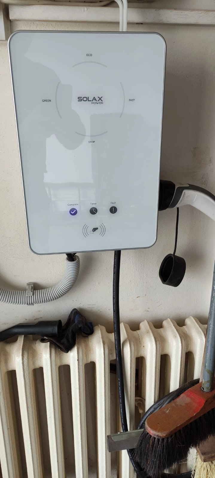 Práce v portfoliu - Fotovoltaika na klíč pro rodinný dům SOLAX POWER - fotografie 2