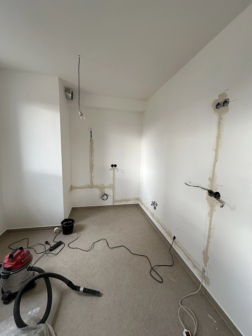 Práce v portfoliu - Elektroinstalace pro kuchyň - fotografie 2