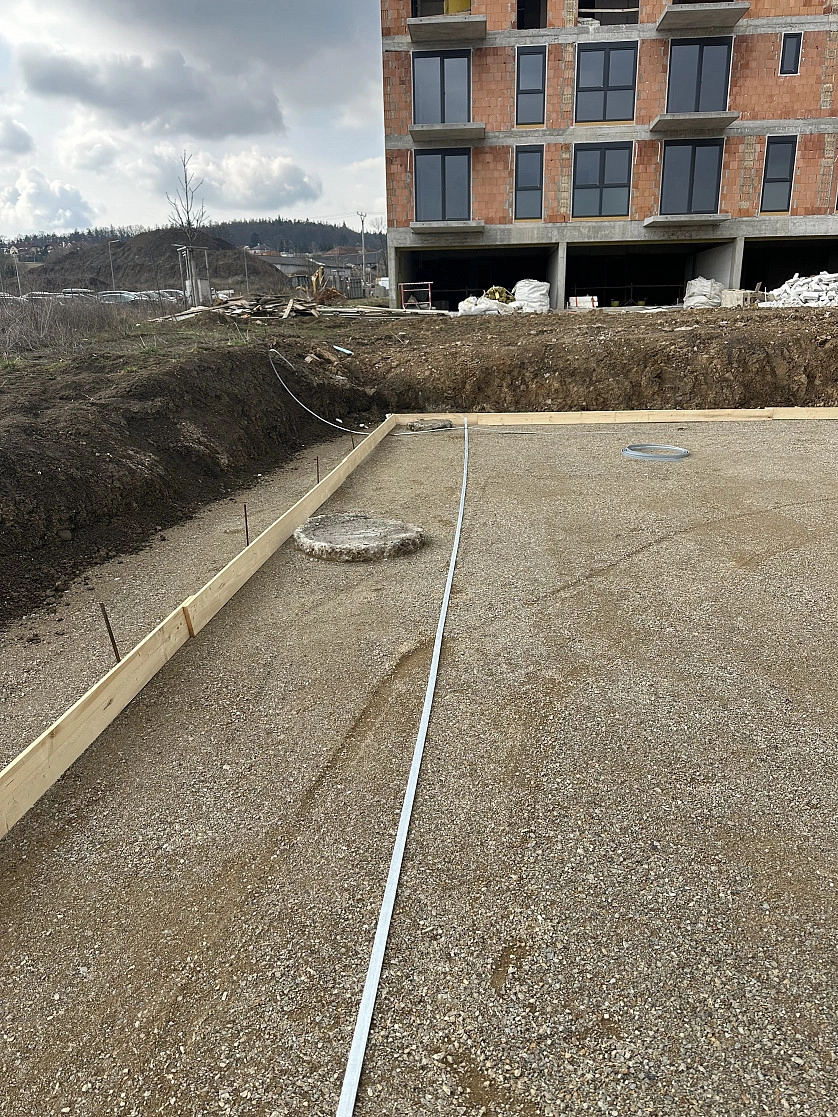 Práce v portfoliu - Instalace hromosvodu - fotografie 5