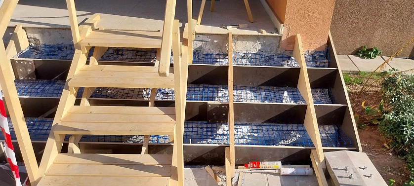 Práce v portfoliu - Oprava schodišť vchodů - fotografie 2