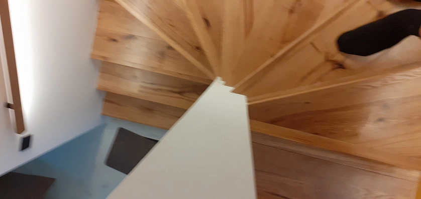 Práce v portfoliu - Realizace schodiště - fotografie 2