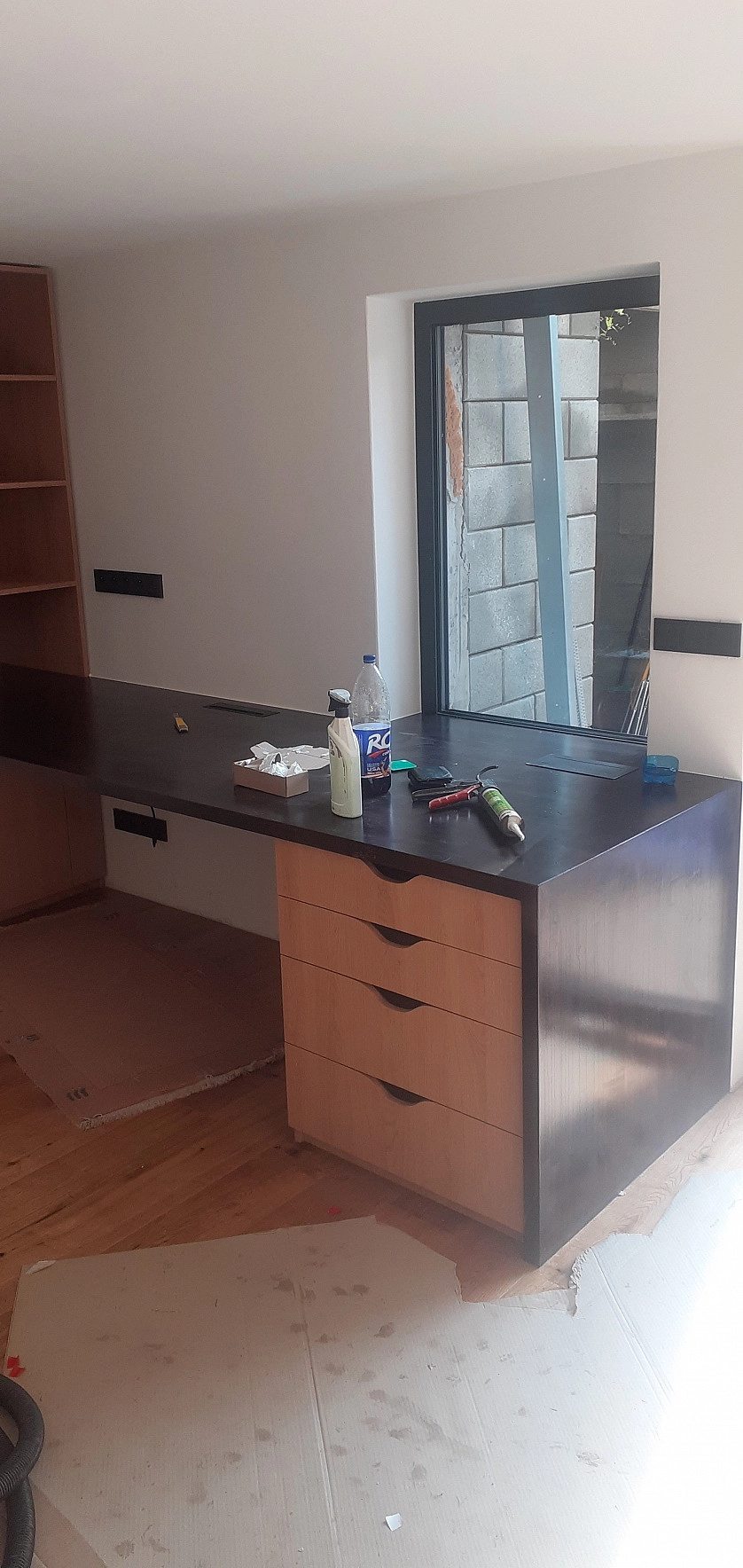 Práce v portfoliu - Realizace pracovny - fotografie 2