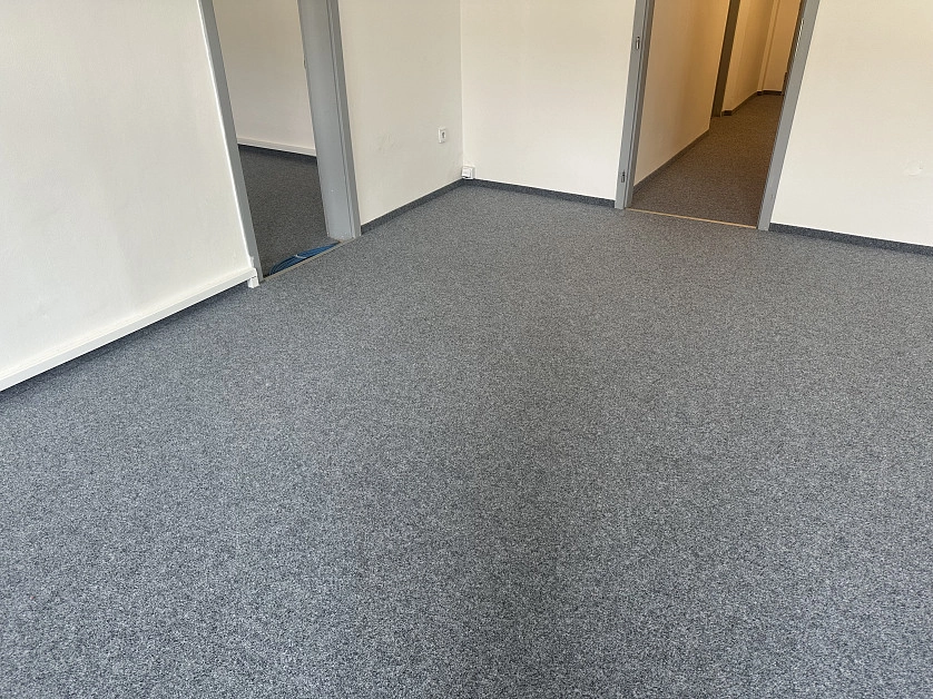 Práce v portfoliu - pokládka koberců