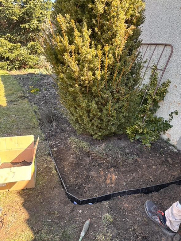 Práce v portfoliu - Realizace zahrad, údržba zeleně - fotografie 2