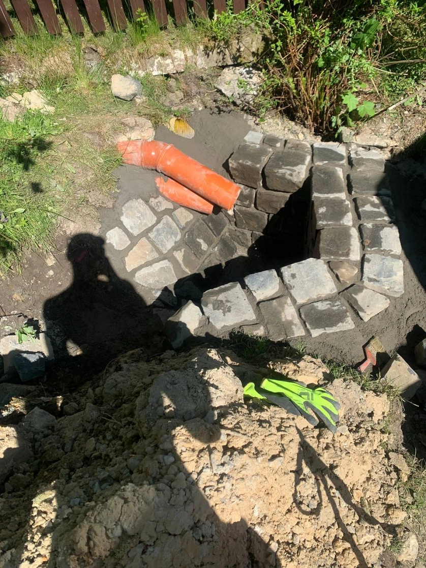 Práce v portfoliu - Práce s přírodním kamenem – poctivá řemeslná práce s respektem k materiálu - fotografie 2